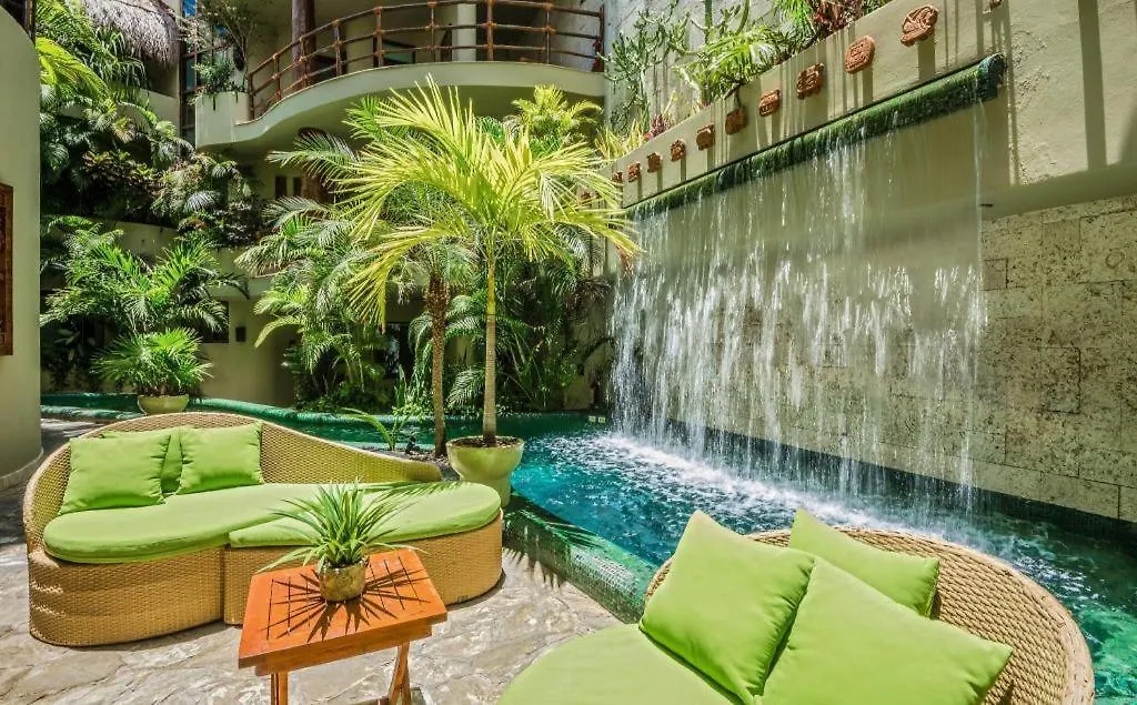 ****  Maya Villa Condo Hotel Playa del Carmen Mexico